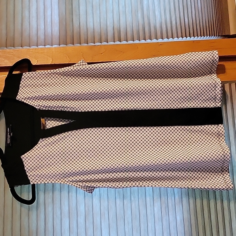 Sleeveless blouse